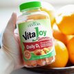 Фото применение VitaJoy Gummies Daily D3 Peach 25 mcg 1000 IU Фото применение VitaJoy Gummies Daily D3 Peach 25 mcg 1000 IU, Витамин D3, 120 та